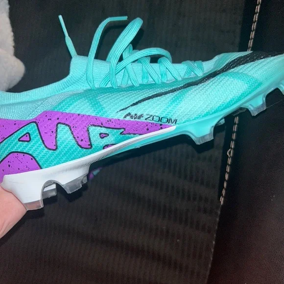 Nike | Shoes | Selling Mens Soccer Cleats That Have Been  display picture 1